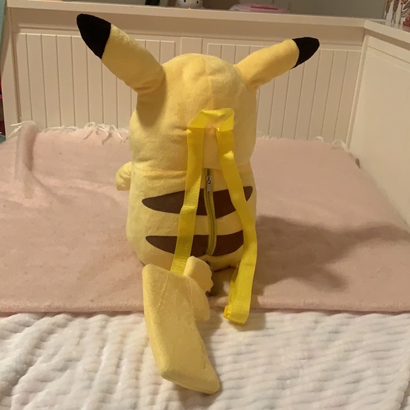 🖤2000s Pikachu backpack💛 - Picture 4 of 10